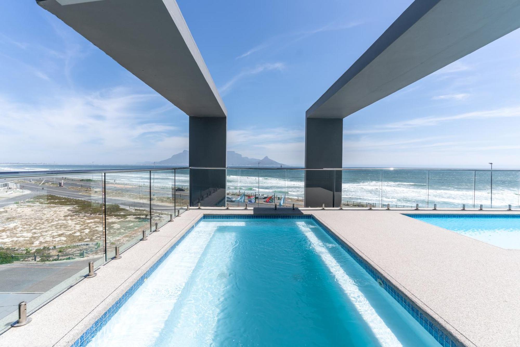 Blaauwberg Beach Hotel Bloubergstrand Εξωτερικό φωτογραφία
