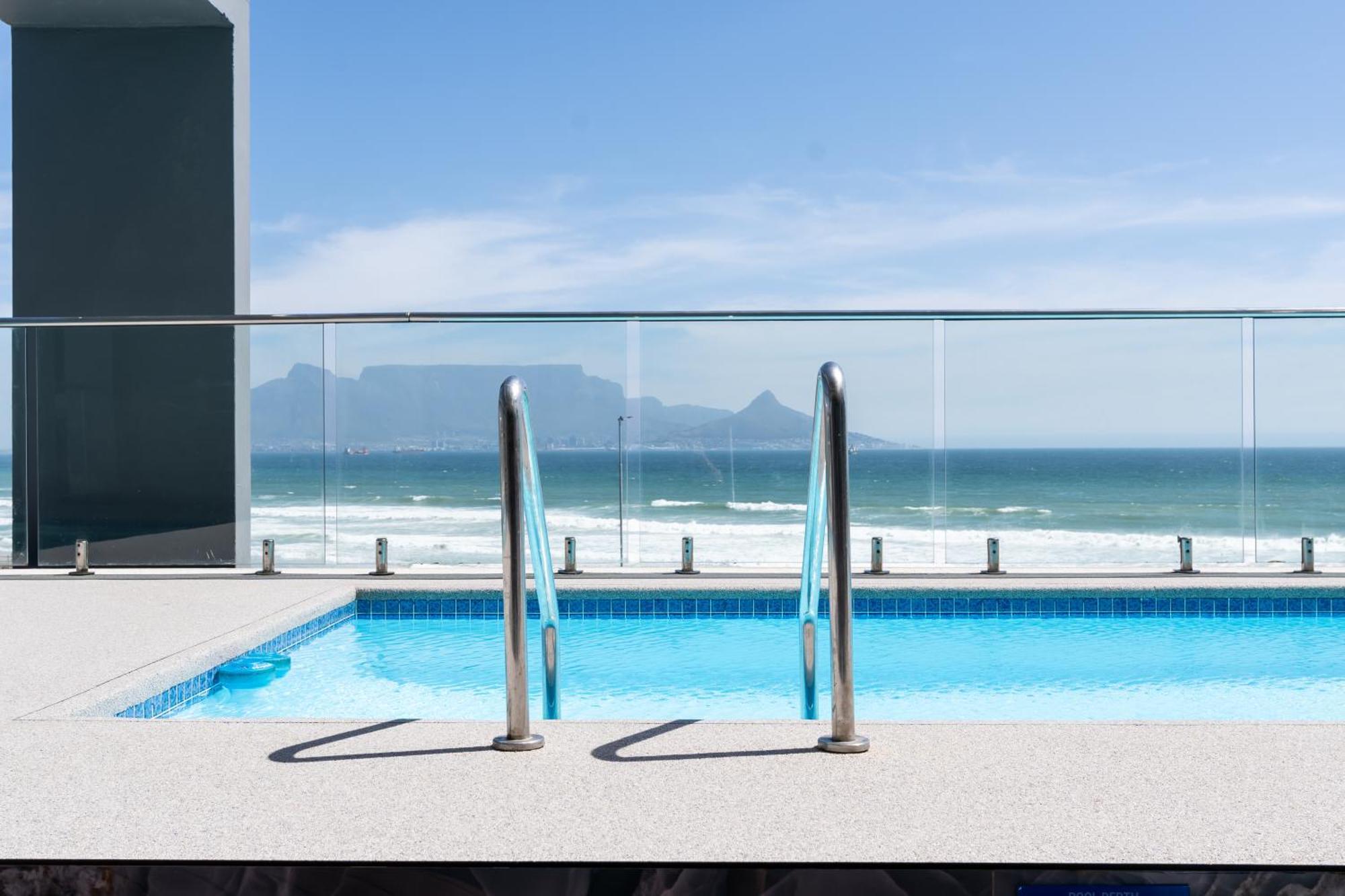 Blaauwberg Beach Hotel Bloubergstrand Εξωτερικό φωτογραφία